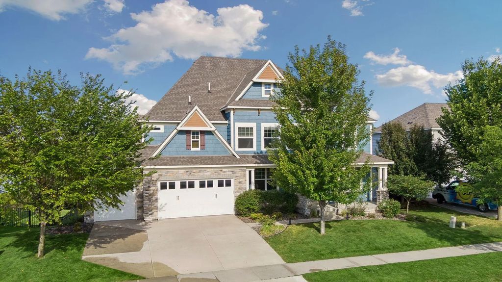 11274 Whitewater Drive, Woodbury