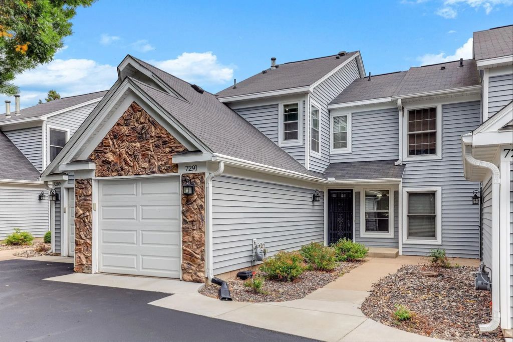 7291 Penny Hill Road, Eden Prairie