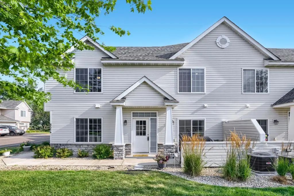 8554 122nd Avenue N, Champlin