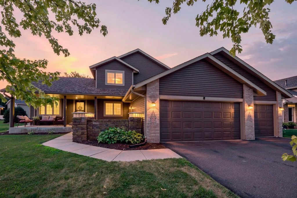 3717 90th Crescent N, Brooklyn Park