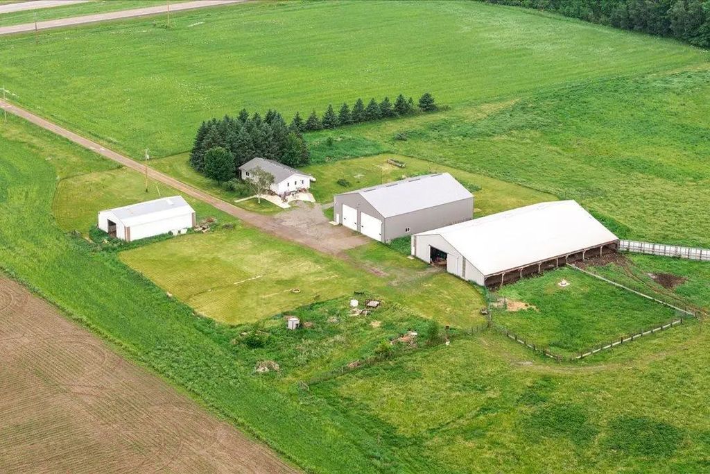 20274 Us Highway 169, Milaca