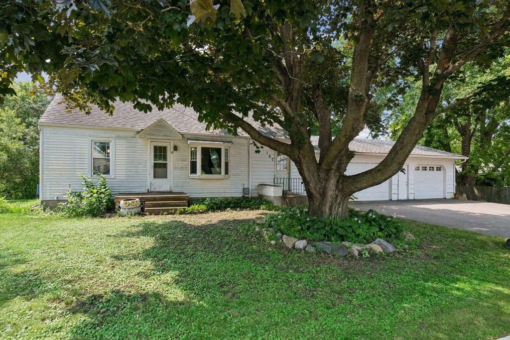 107 5th Street Sw, Norwood Young America