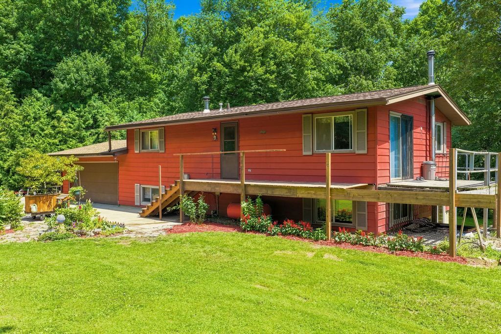 3169 50th Avenue, Knapp