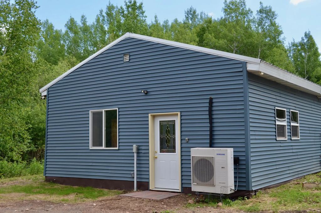 1238 Lindgren Road, Two Harbors