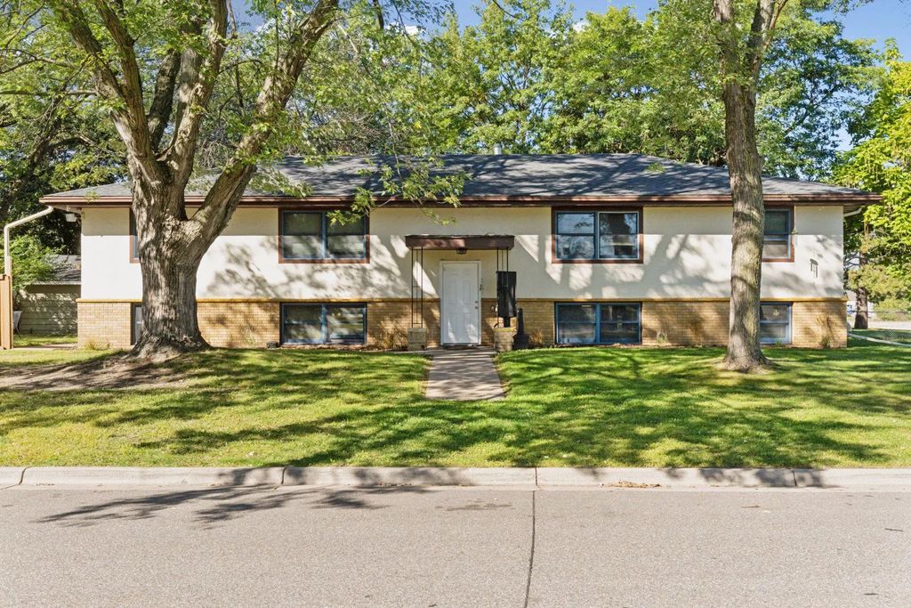 5101 56th Avenue N, Crystal