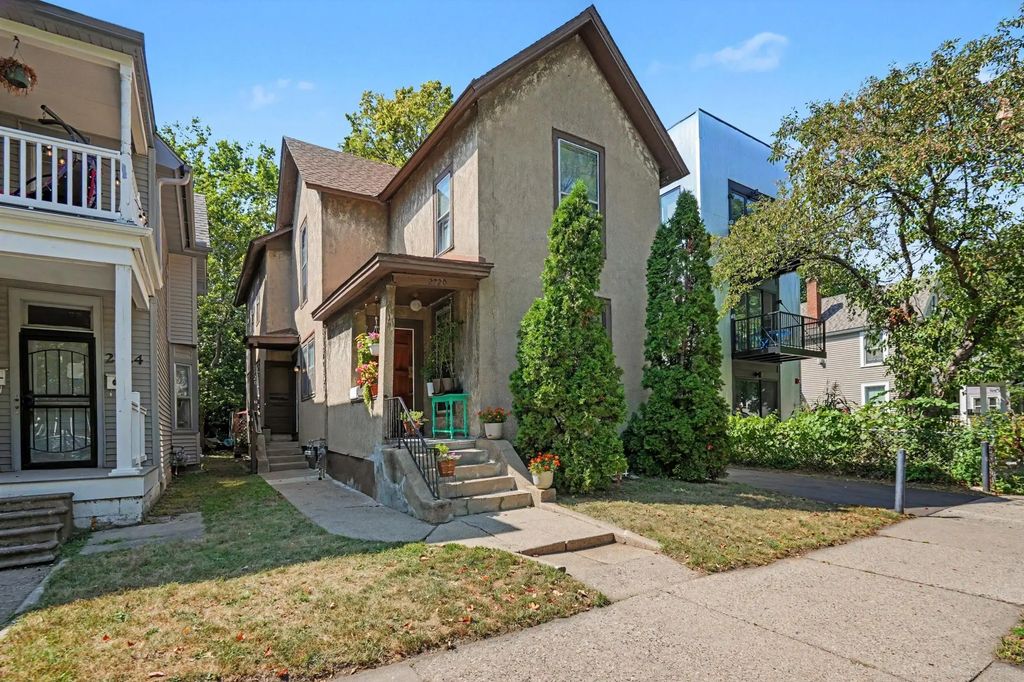 2720 Grand Avenue S, Minneapolis