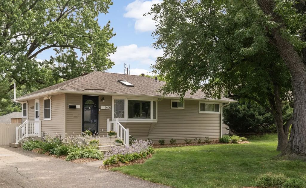 1405 Independence Avenue S, Saint Louis Park