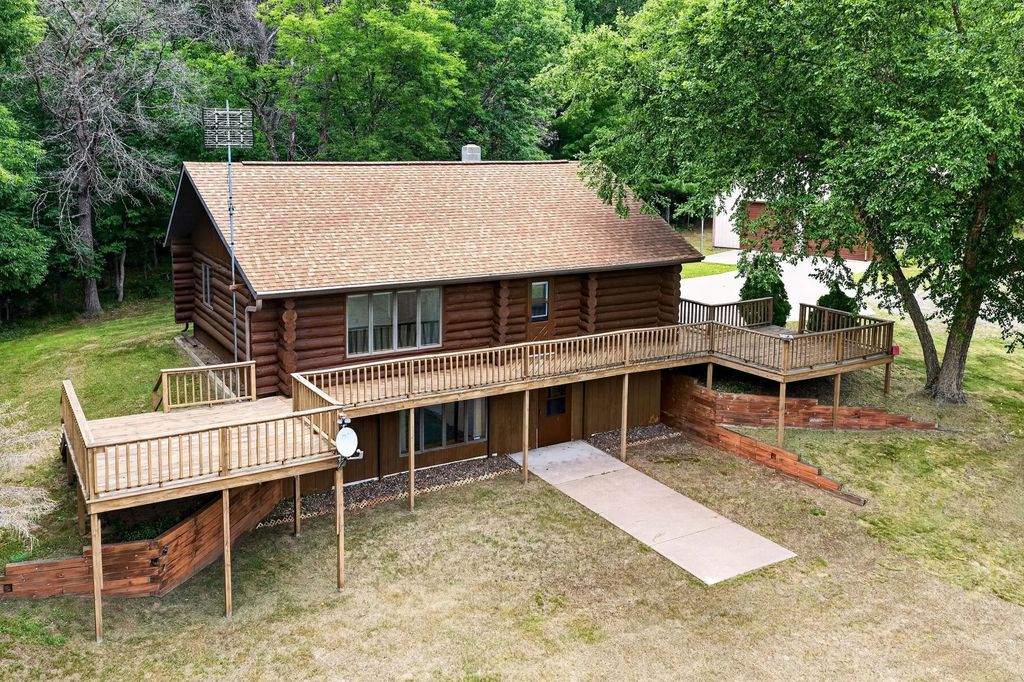 15204 State Road 70, Grantsburg