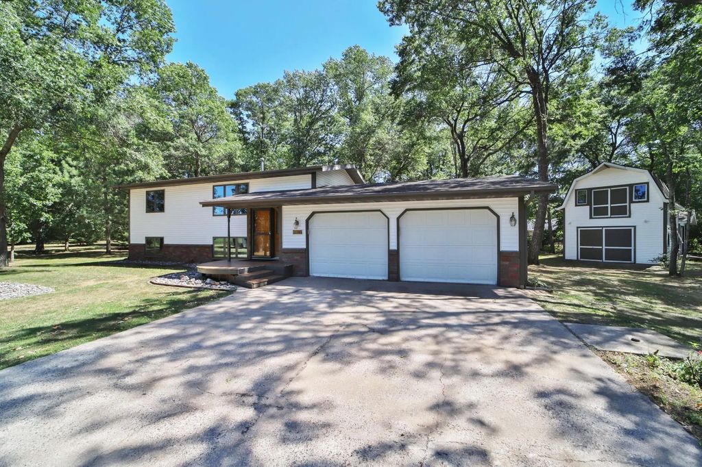 6205 Donald Street, Baxter