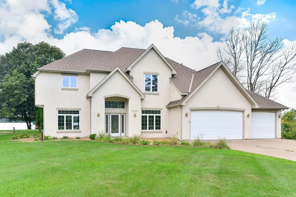 21700 Fenway Court N, Forest Lake
