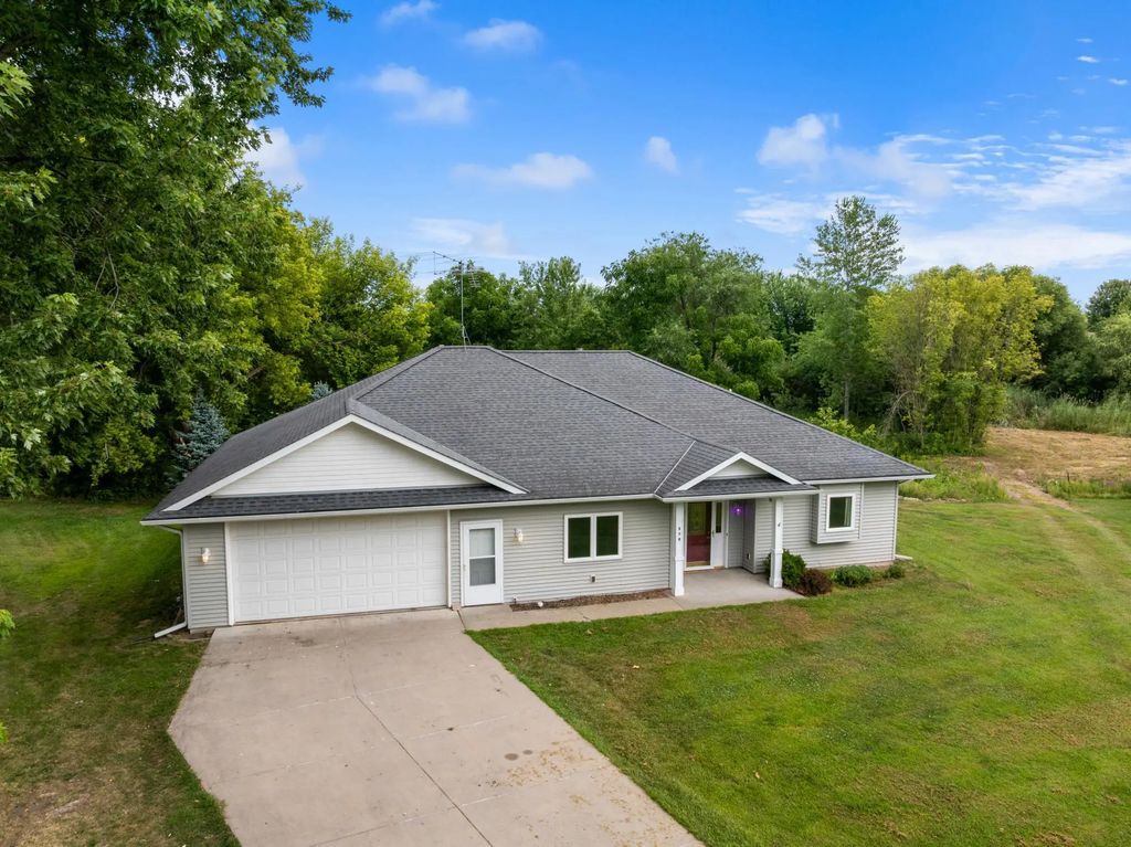 608 Parkview Circle, Delano
