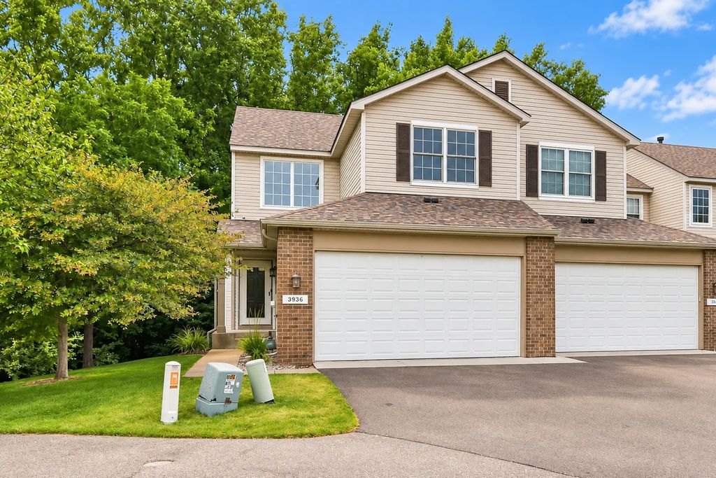 3936 Everest Lane N, Plymouth