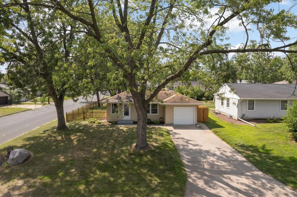 8236 Dupont Avenue S, Bloomington