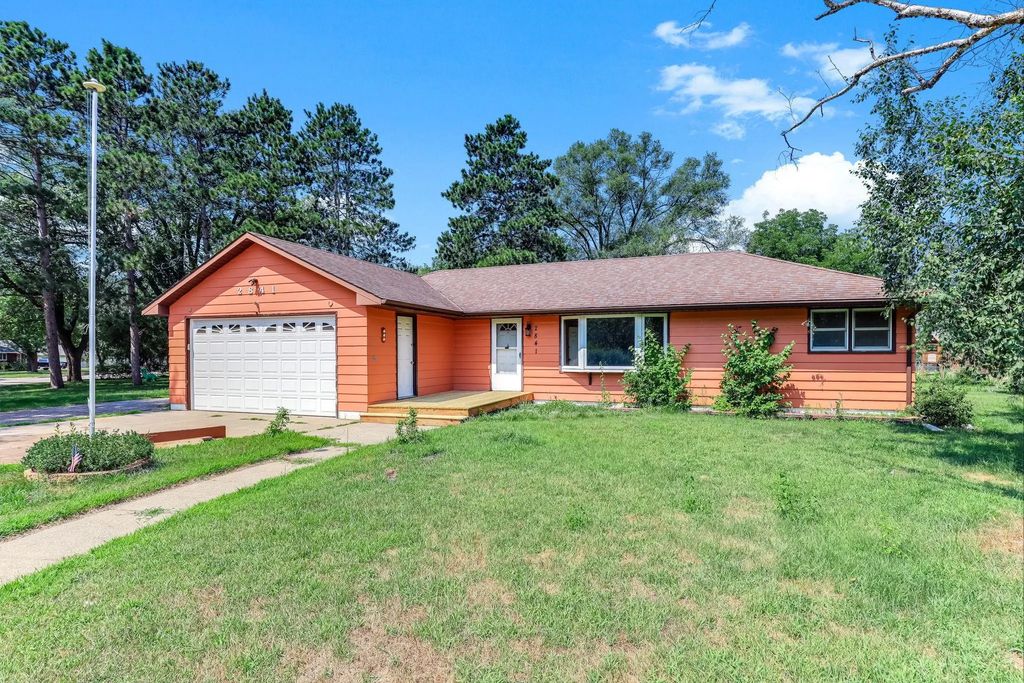 2841 119th Avenue Nw, Coon Rapids