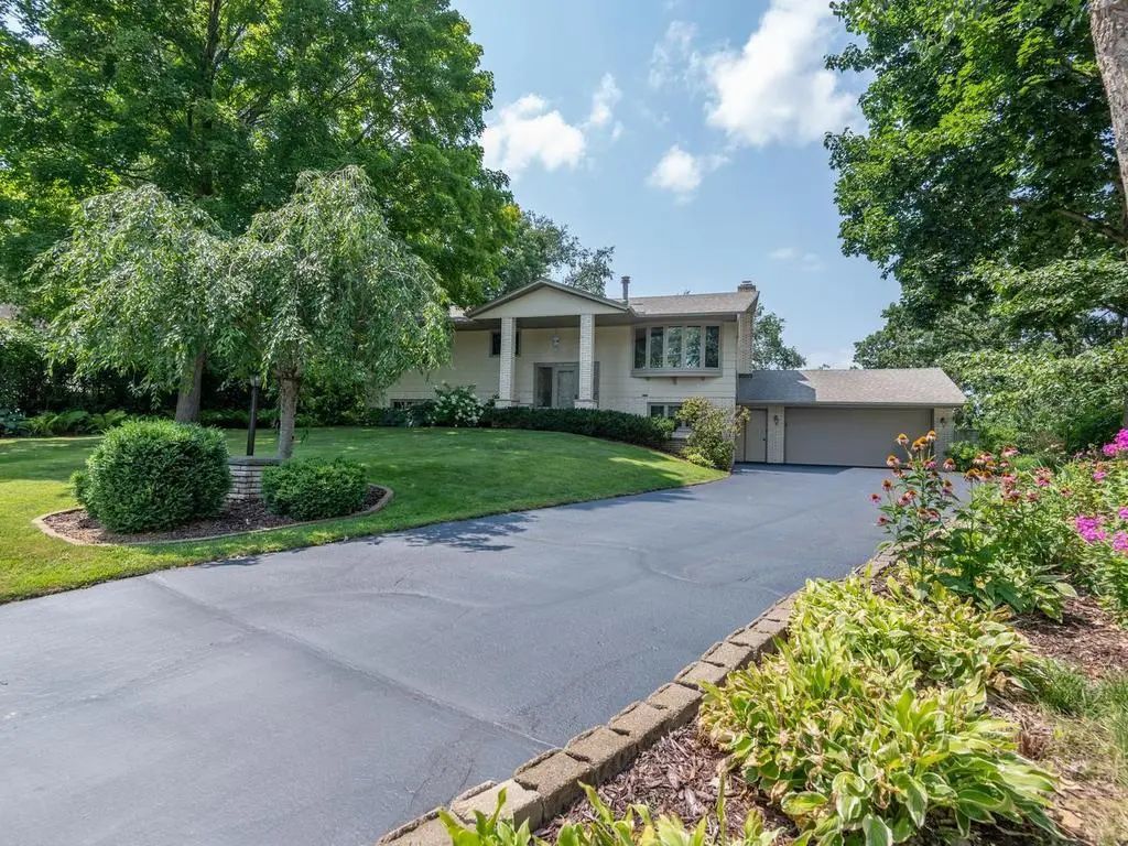 100 Marcin Lane, Burnsville