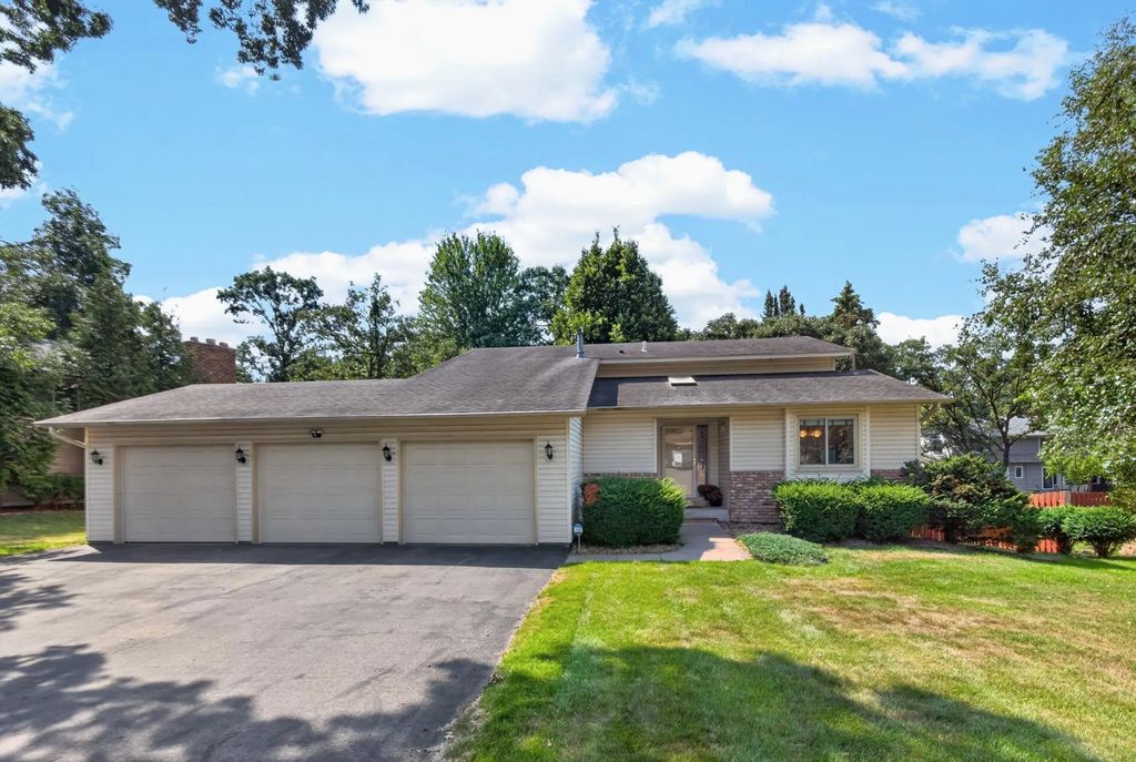 266 120th Lane Nw, Coon Rapids