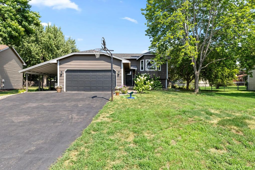 11010 Xylon Lane N, Champlin