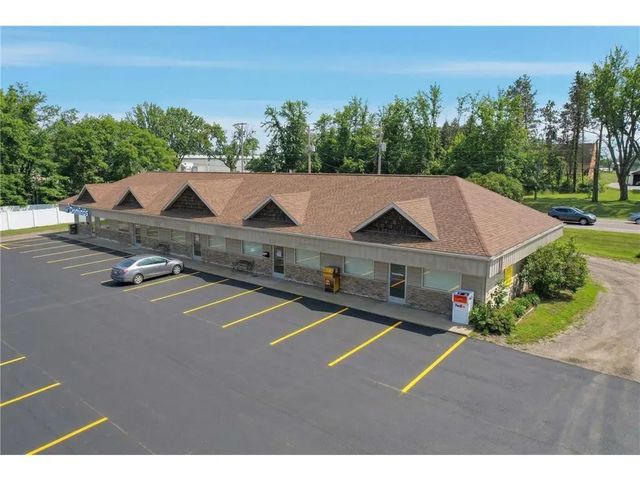 820 Howe Avenue Building B, Mora