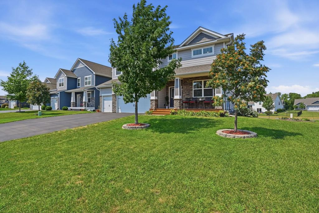 11780 Evergreen Circle N, Dayton