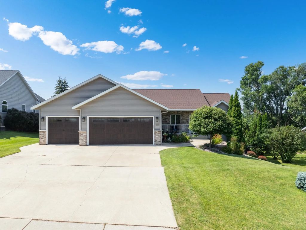 313 Maple Drive, Lanesboro