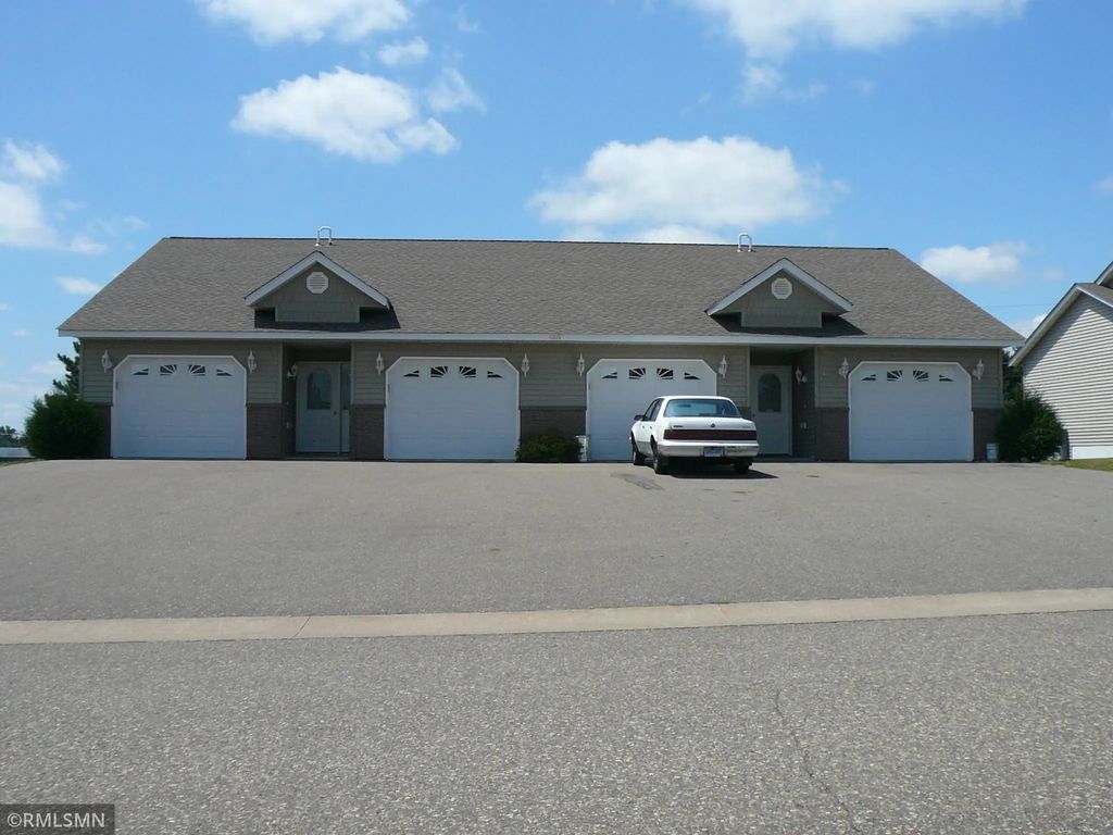 1285 Pinewood Trail #3, New Richmond