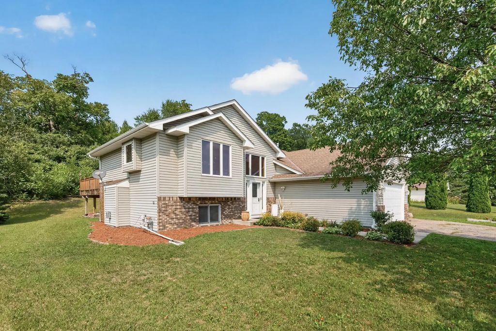 8510 Trista Lane E, Saint Bonifacius