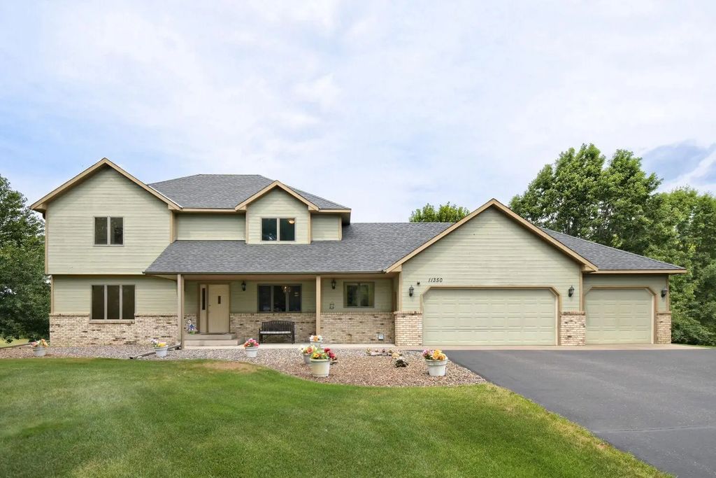 11350 12th Street N, Lake Elmo