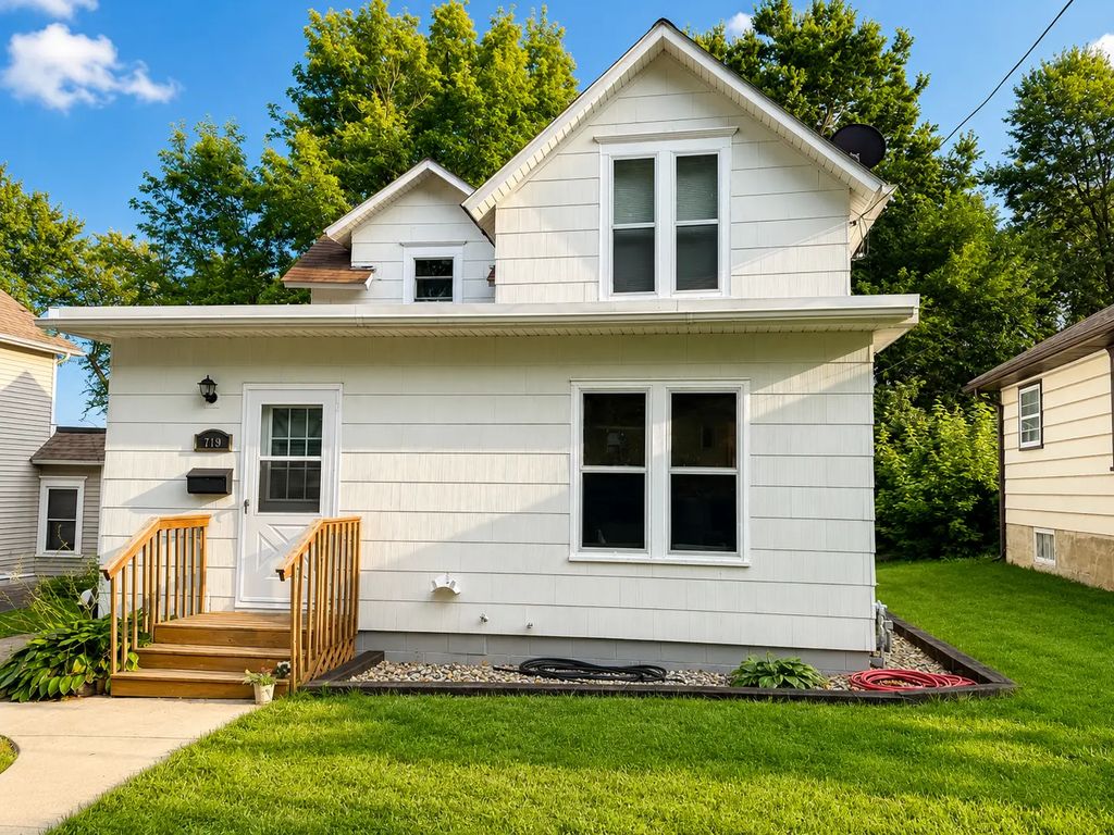 719 Belmont Street, Albert Lea