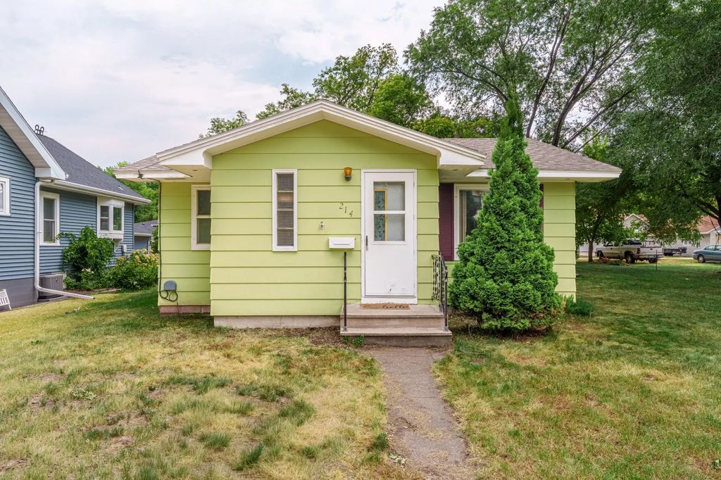 214 4th Street Ne, Barnesville
