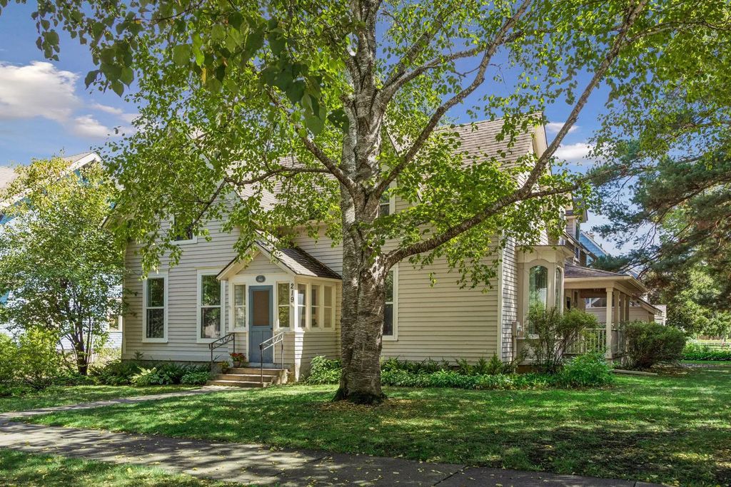 219 Nevada Street, Northfield