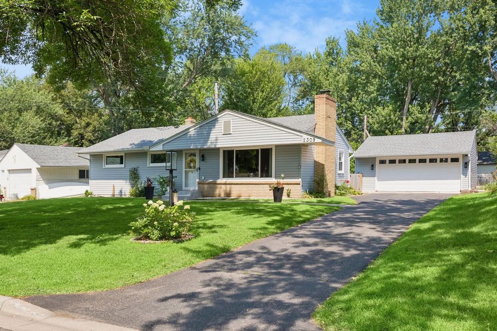 2309 Dorothy Avenue, White Bear Lake