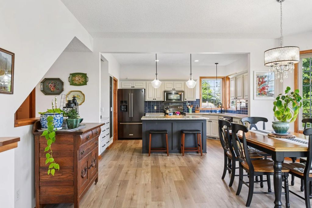 7432 Whitehall Road, Shakopee
