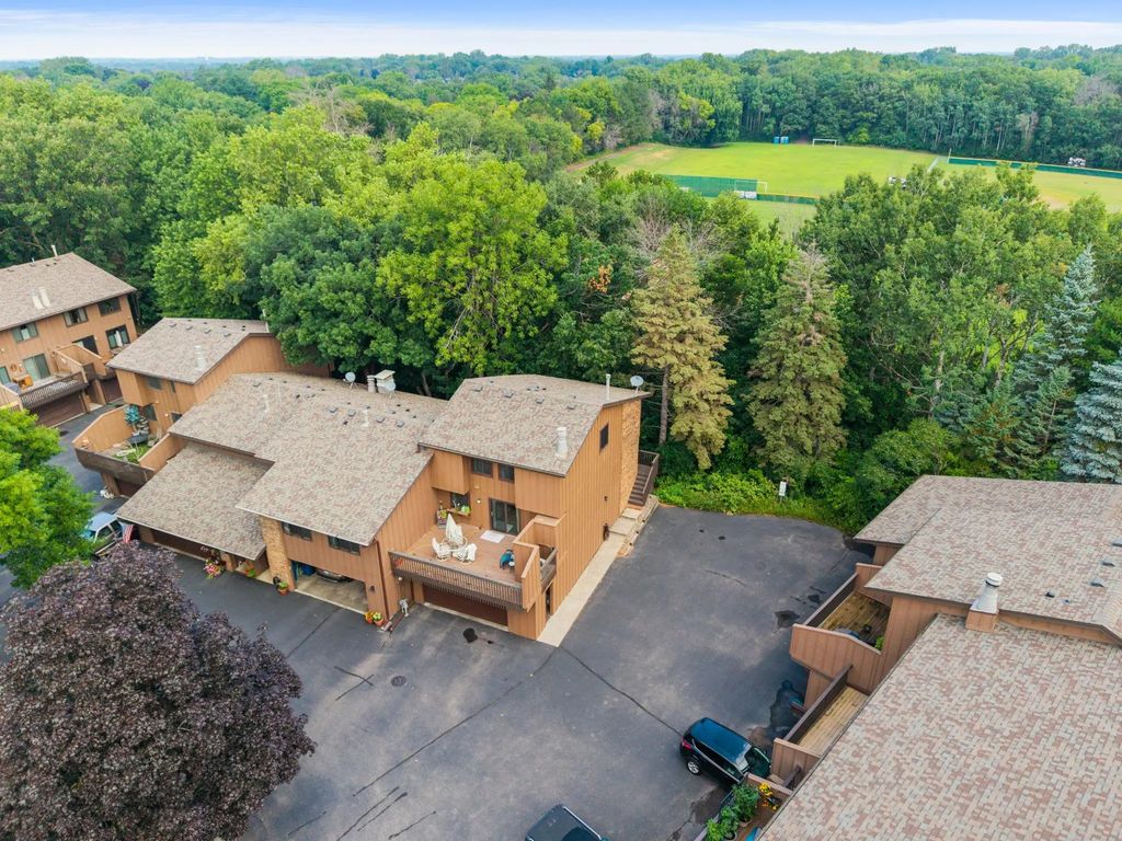 2628 Sumac Ridge, White Bear Lake