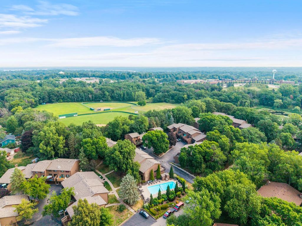 2628 Sumac Ridge, White Bear Lake