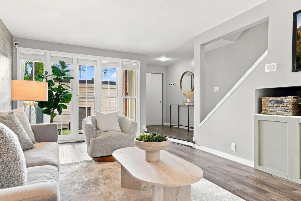 6399 Barrie Road, Edina