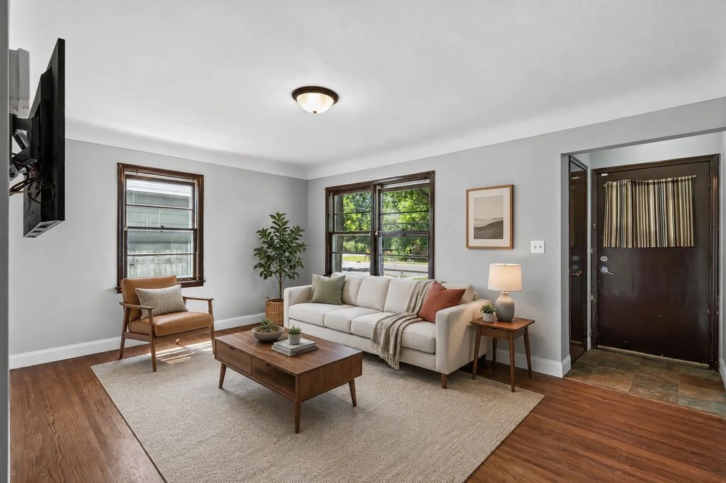 3911 Jackson Street Ne, Columbia Heights