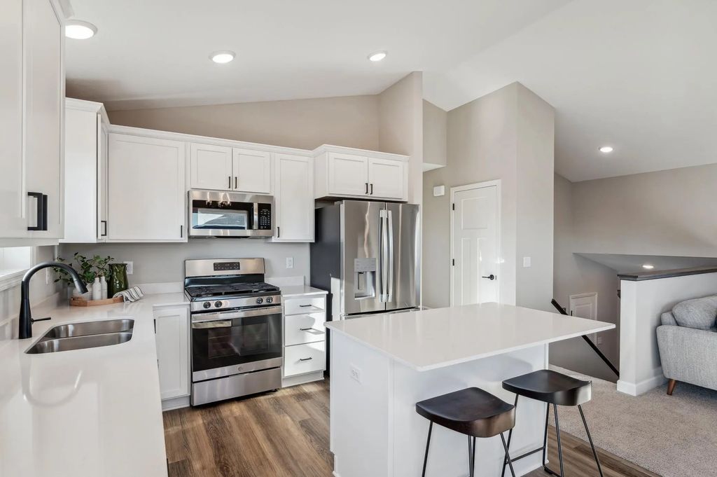 937 Yellowcrest Street Sw, Delano