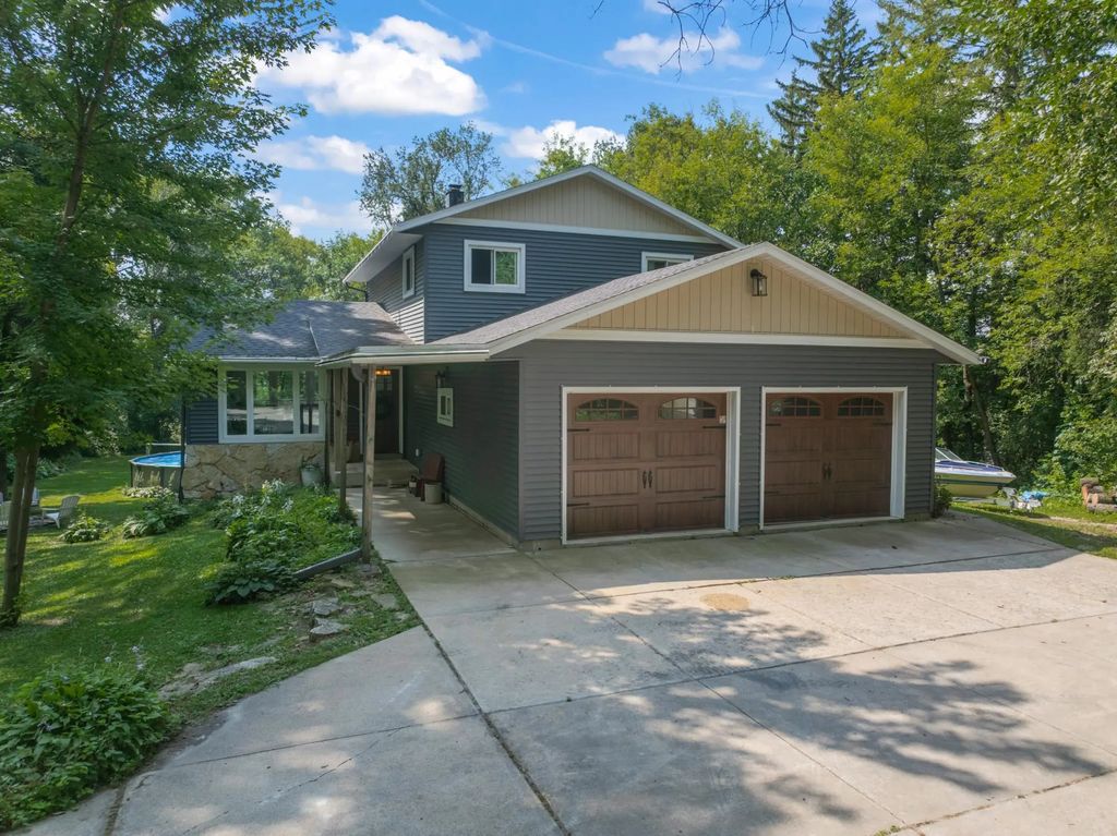 6813 Woodbine Court Se, Rochester