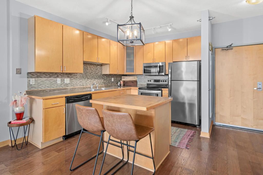 2600 University Se 319, Minneapolis
