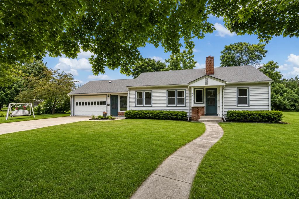 128 N Park Lane, Le Sueur