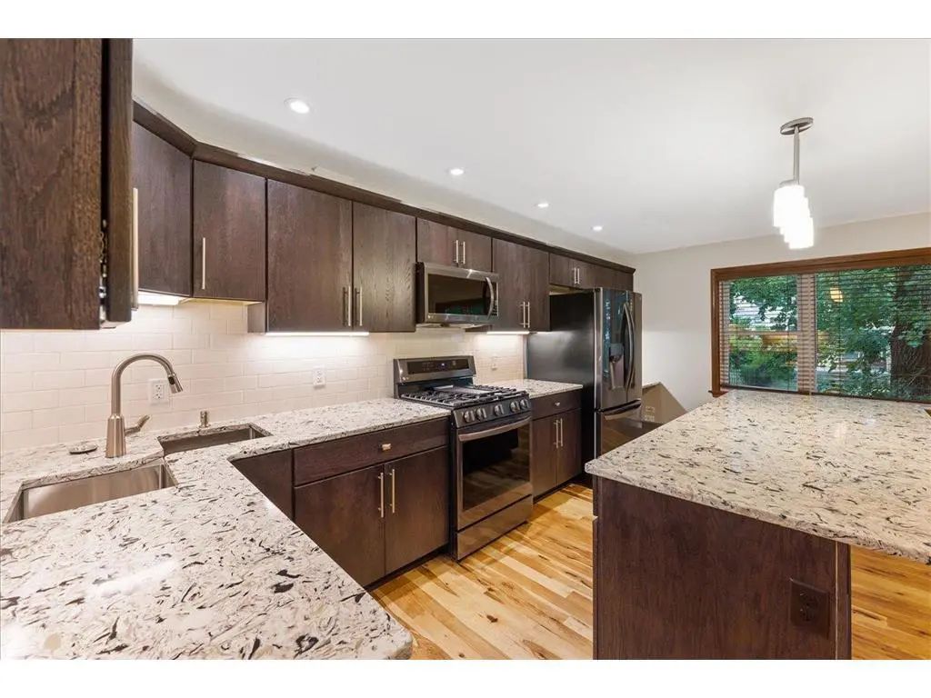 401 Ridgewood Avenue 104, Minneapolis