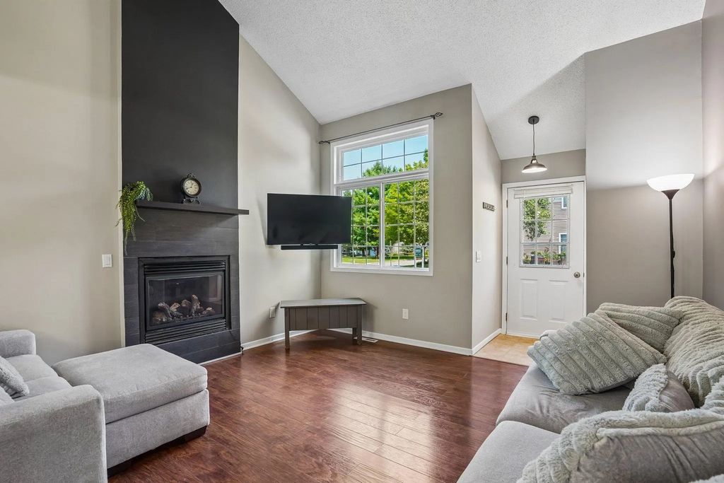 9945 Russell Avenue N 6, Brooklyn Park