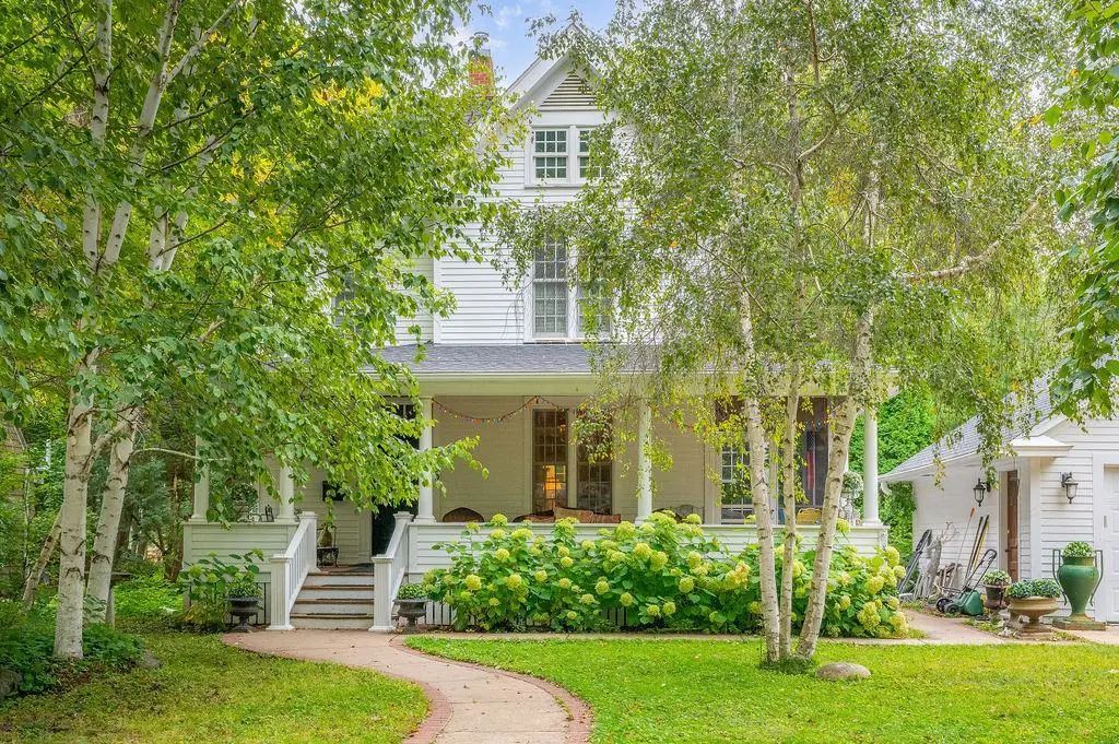 215 Elm Street, Northfield