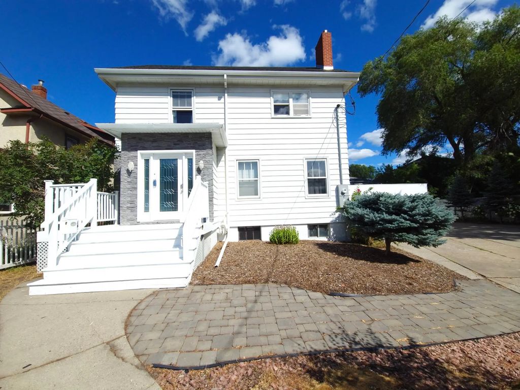 1105 10th Street N, Fargo