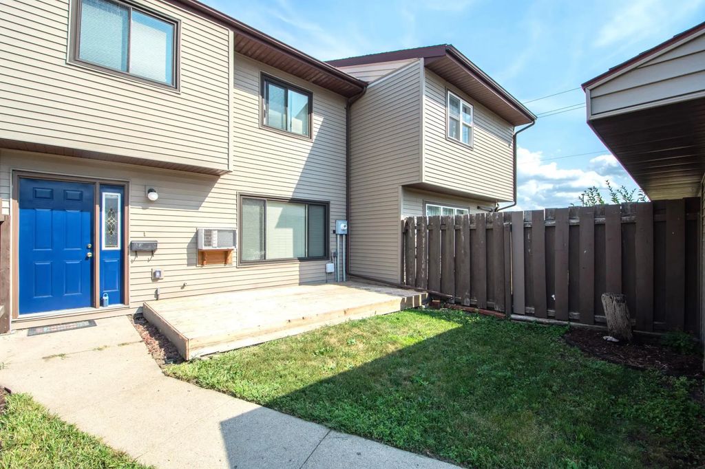 2231 32nd Avenue S, Fargo