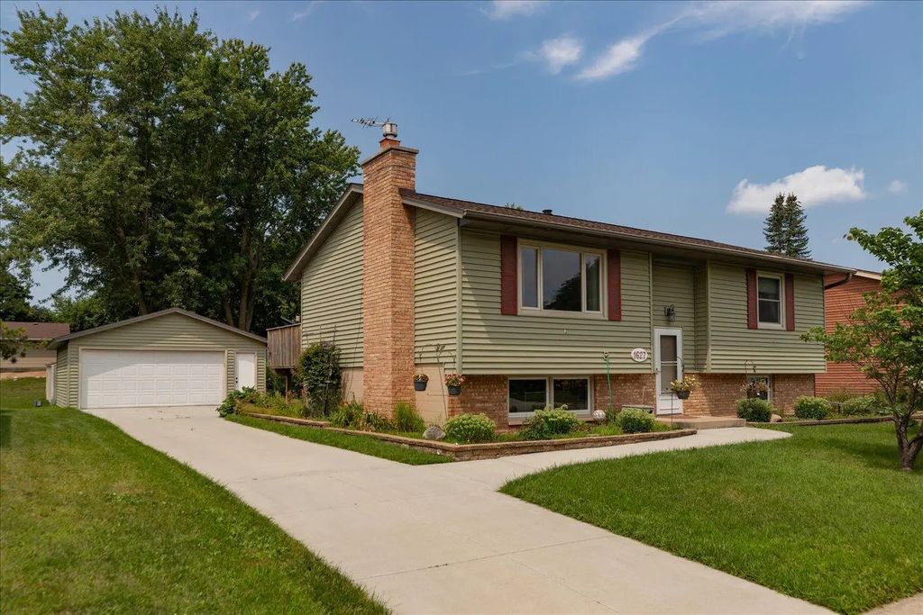 1627 7th Avenue Se, Rochester