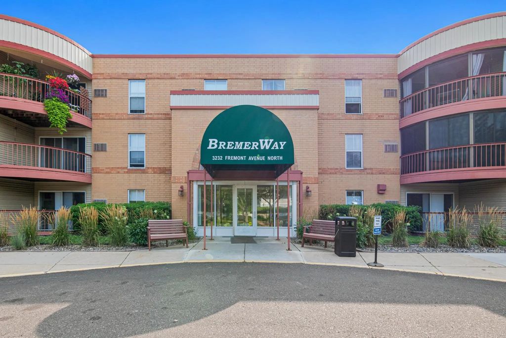 3232 Fremont Avenue N 229, Minneapolis
