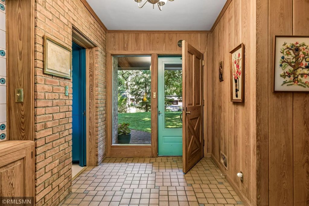 45 Evergreen Road, Dellwood