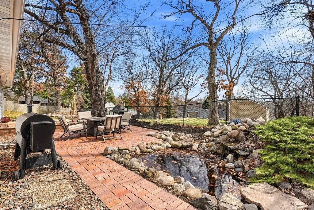 4015 Wayzata Boulevard, Golden Valley