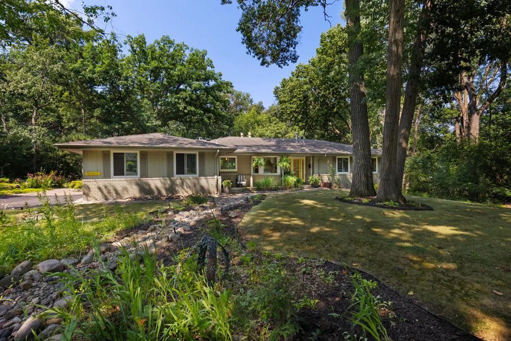 5500 Northwood Ridge, Bloomington